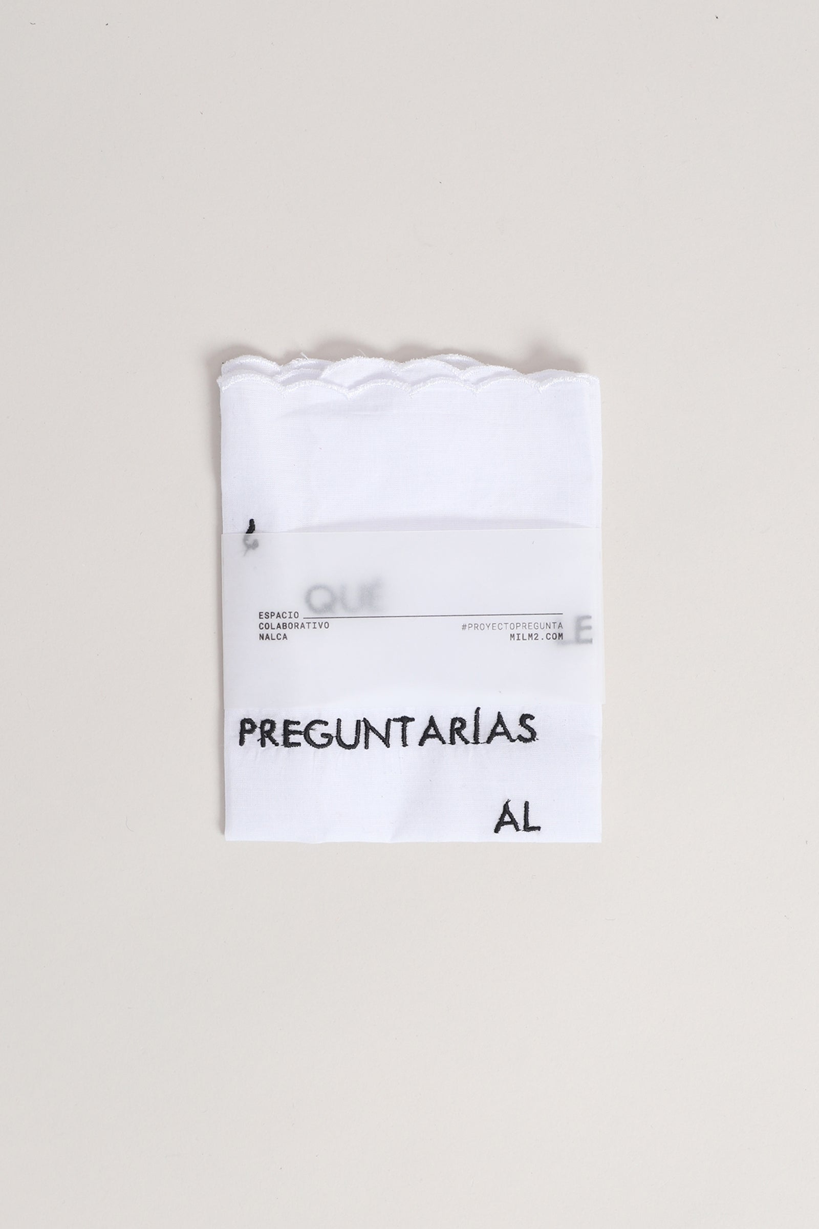 Pañuelo ¿Qué le preguntarías al objeto heredado?